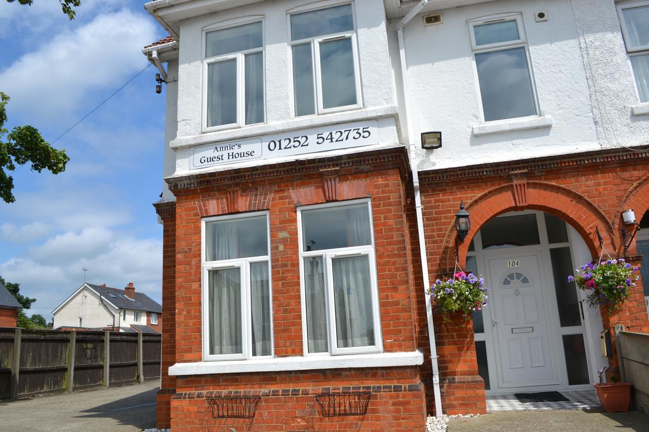 Annie'S Guest House ฟาร์นโบโรห์ ภายนอก รูปภาพ